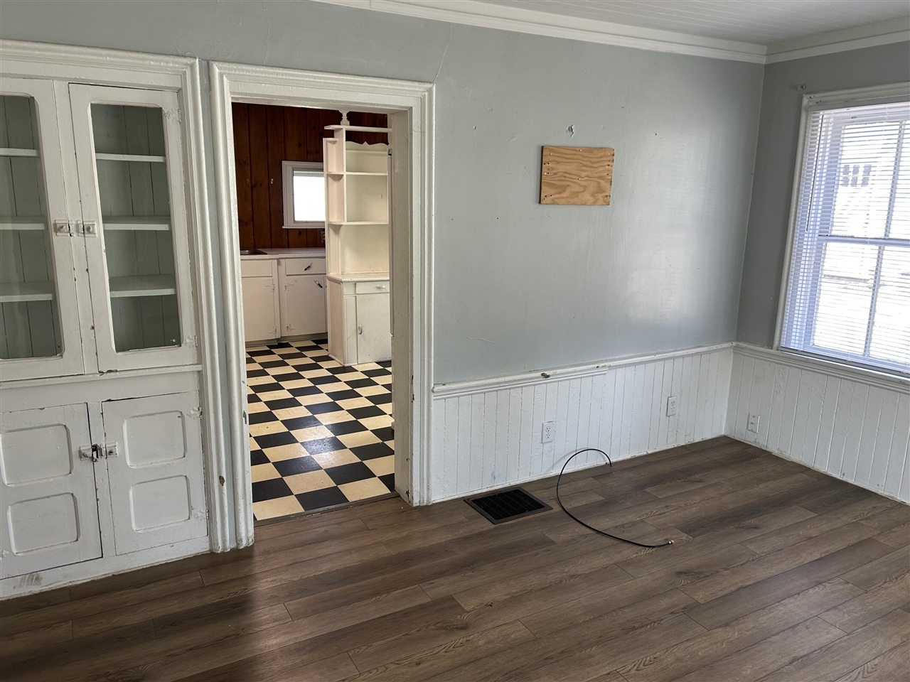 203 W 9th Street, Holland, MI, 49423