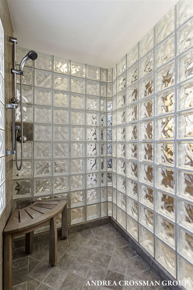 6129 Lakeshore Avenue, West Olive, MI, 49460-9186