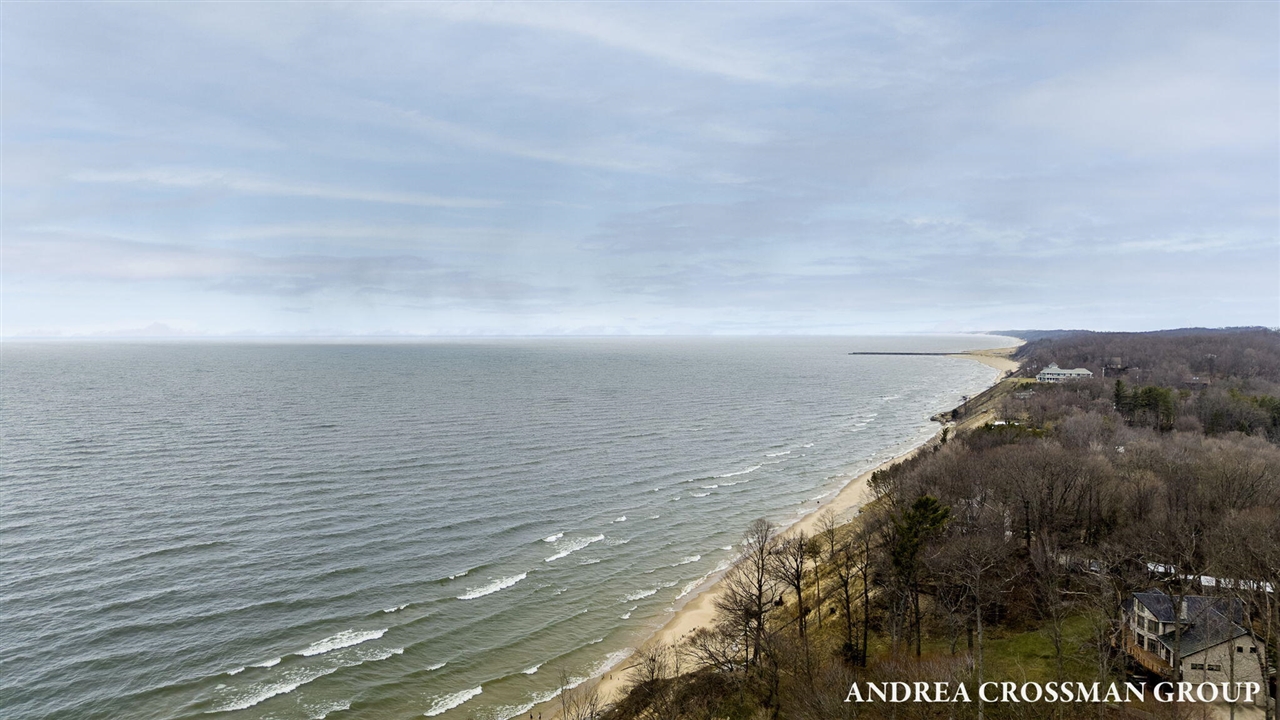 6129 Lakeshore Avenue, West Olive, MI, 49460-9186