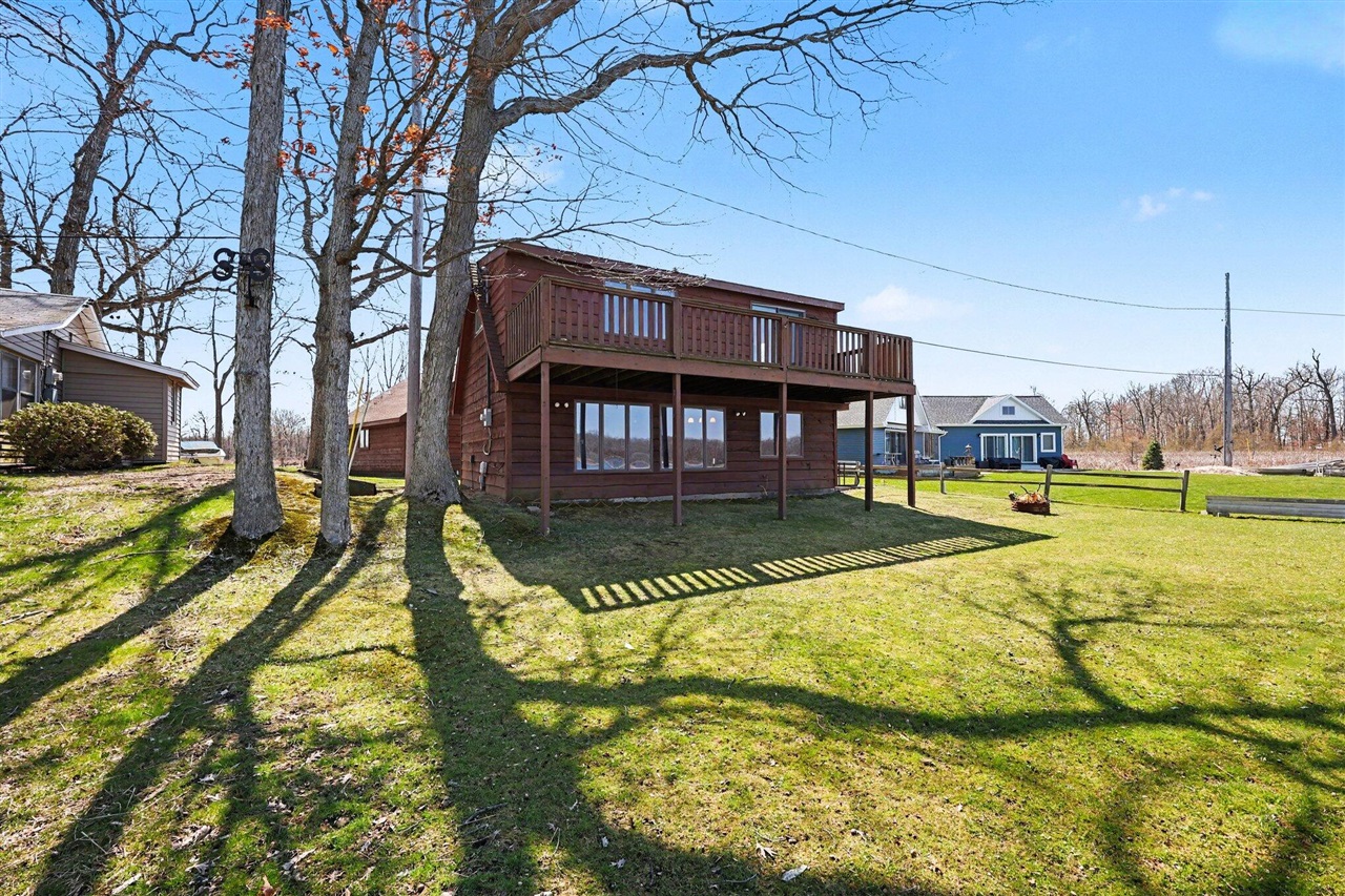 8945 Mott Drive, Jackson, MI, 49201-9230