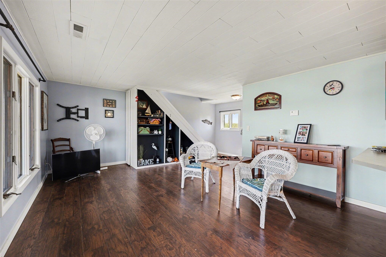 8945 Mott Drive, Jackson, MI, 49201-9230