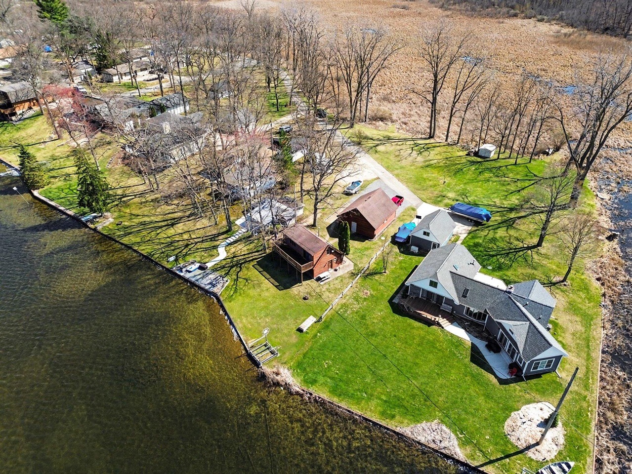 8945 Mott Drive, Jackson, MI, 49201-9230