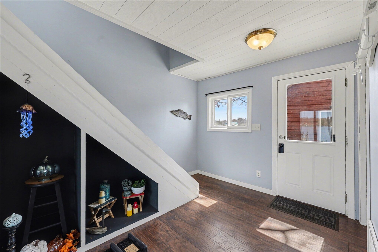 8945 Mott Drive, Jackson, MI, 49201-9230