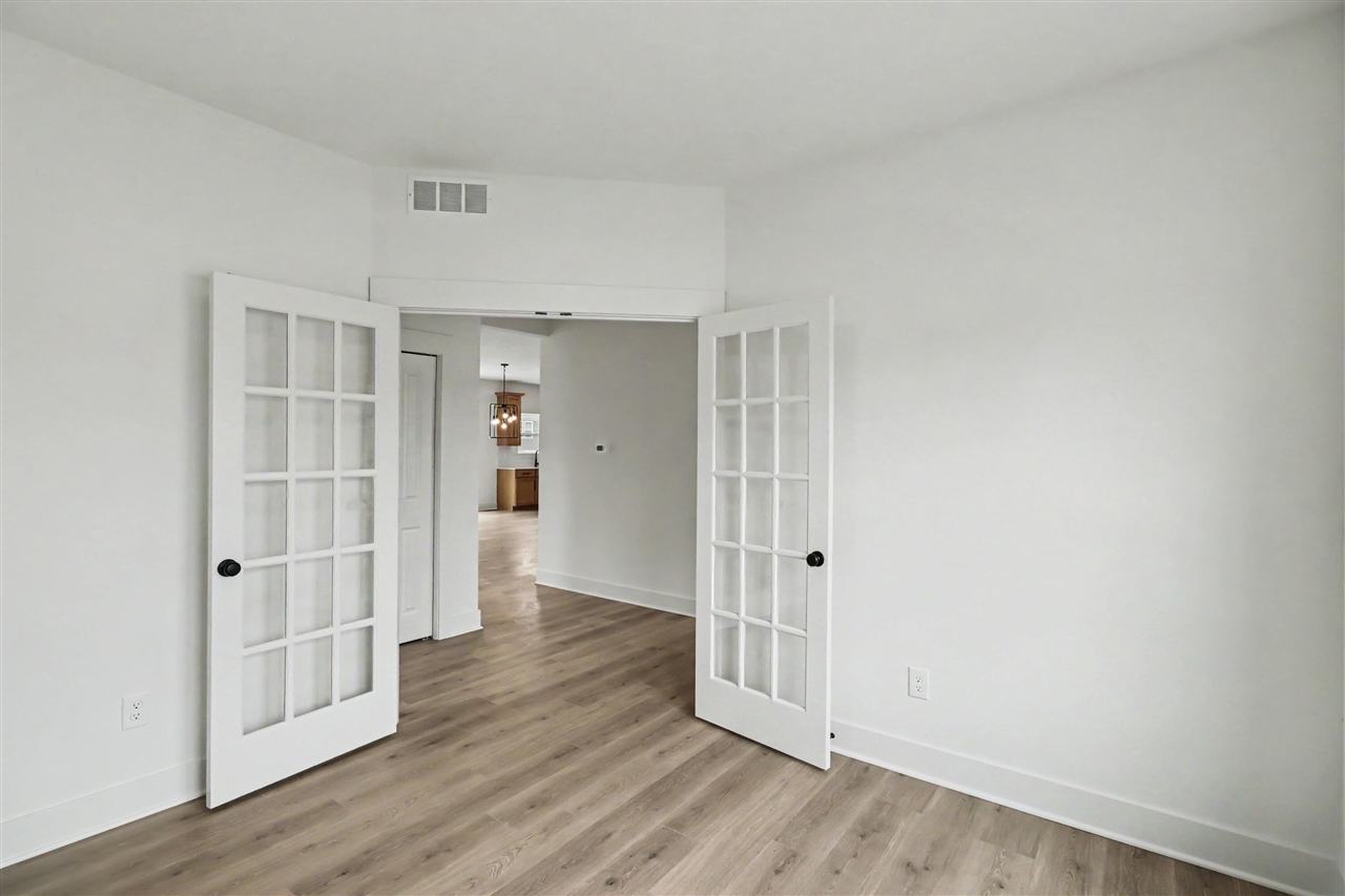 2nd image of 5085 Buxton Trl, Kalamazoo, MI 49009 | MLS# 70524101