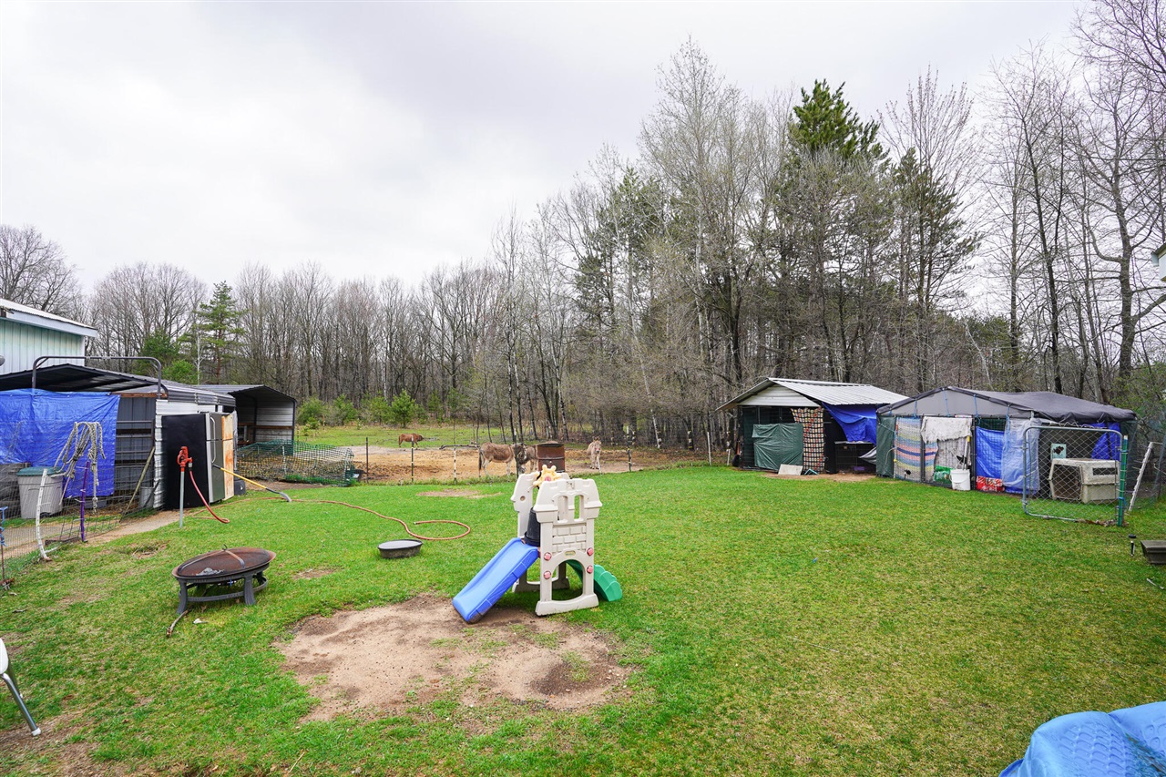 8893 E Sanders Road, Vestaburg, MI, 48891-9505