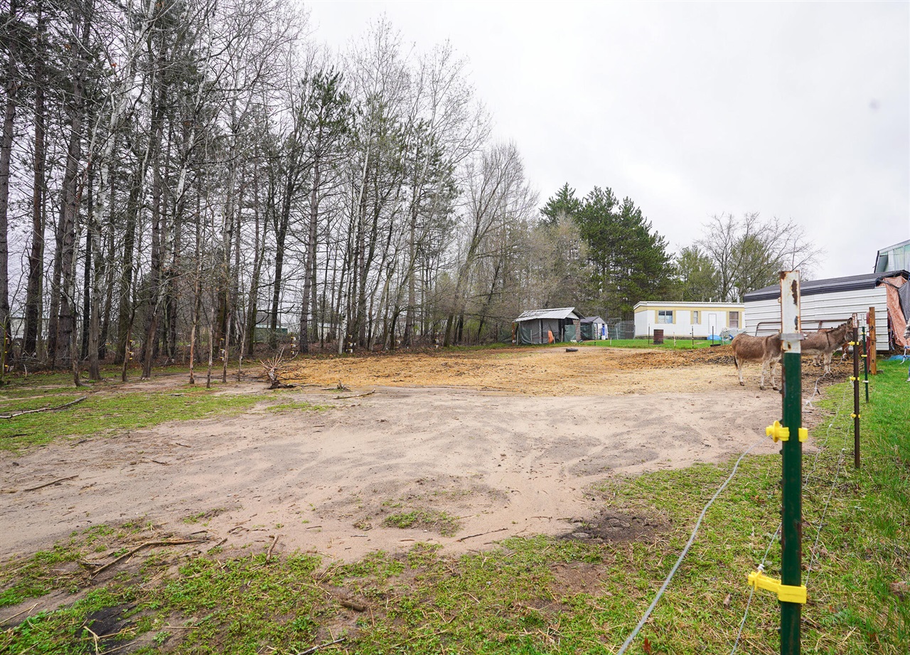 8893 E Sanders Road, Vestaburg, MI, 48891-9505