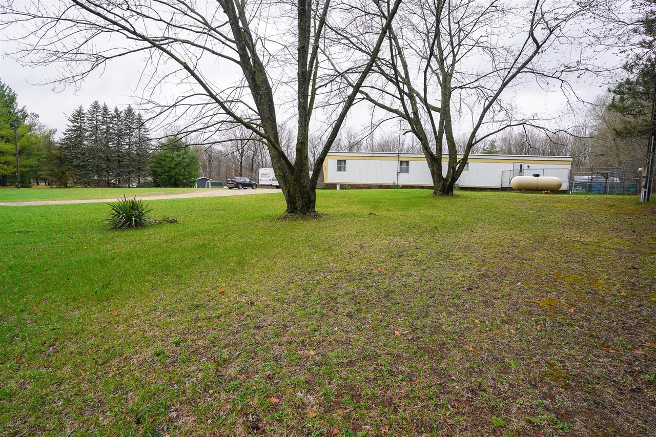 8893 E Sanders Road, Vestaburg, MI, 48891-9505