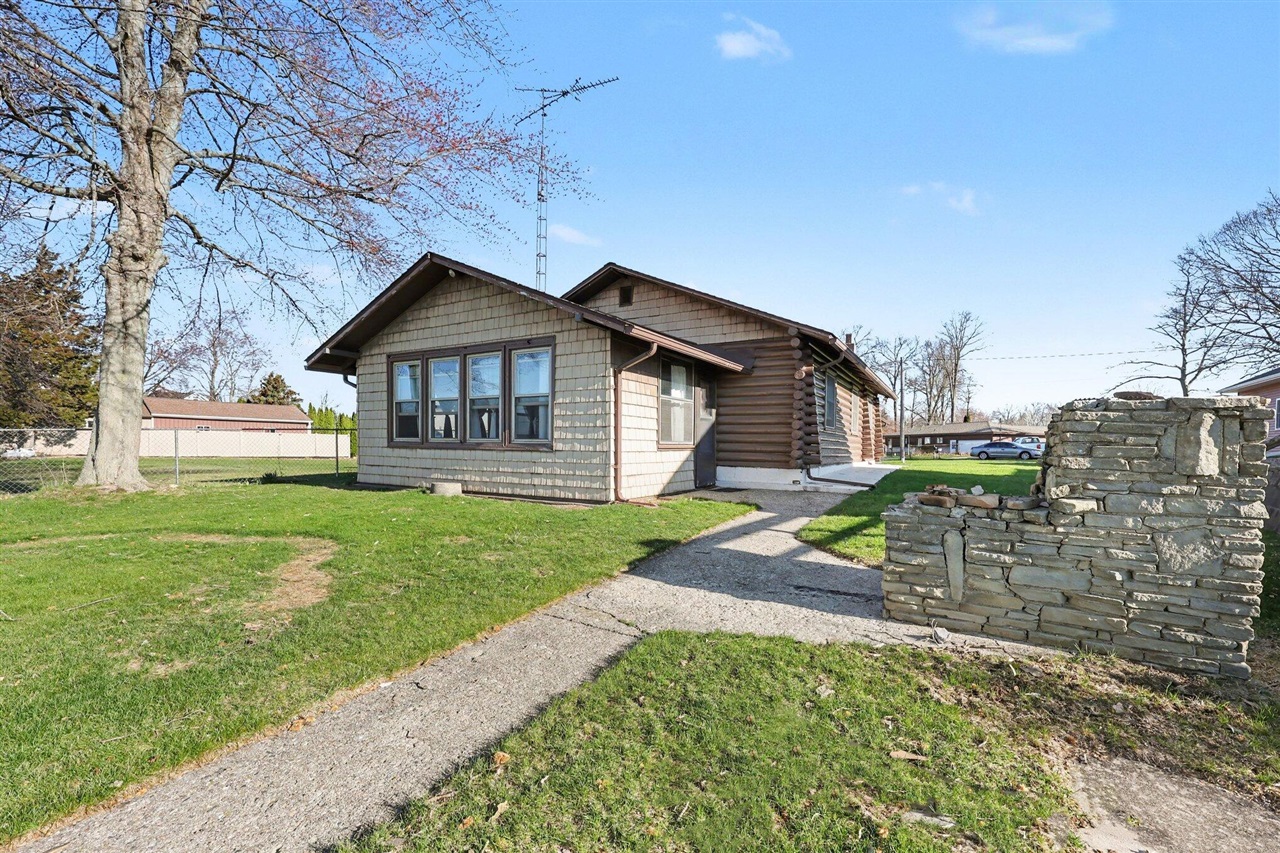 441 Jefferson Drive, Michigan Center, MI, 49254-1426