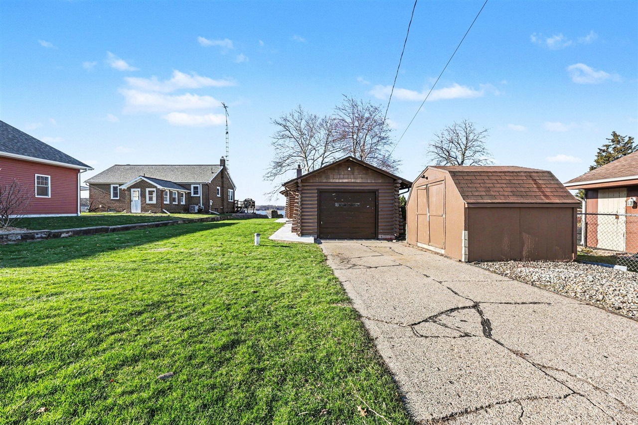 441 Jefferson Drive, Michigan Center, MI, 49254-1426