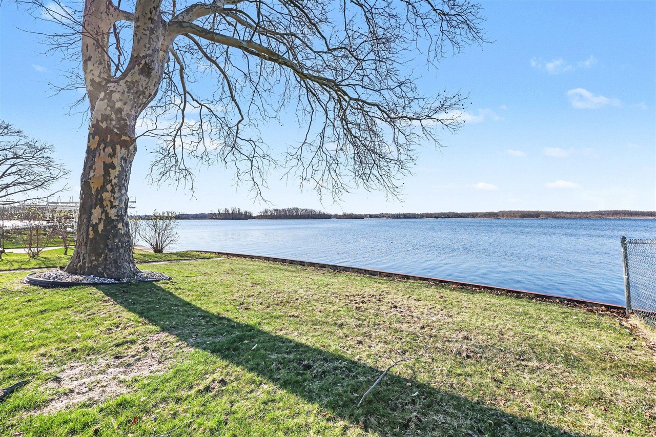 441 Jefferson Drive, Michigan Center, MI, 49254-1426