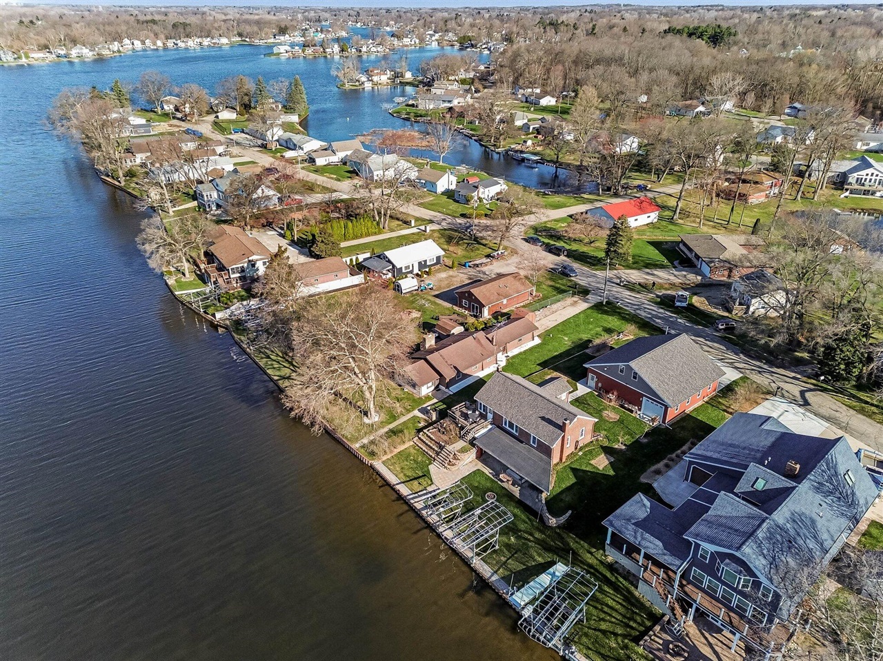 441 Jefferson Drive, Michigan Center, MI, 49254-1426