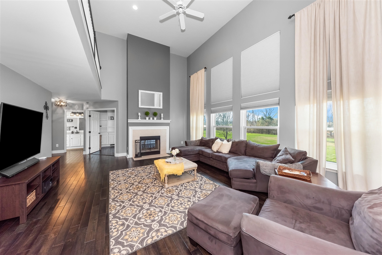 6801 N Meadows Way, Dexter, MI, 48130-8635