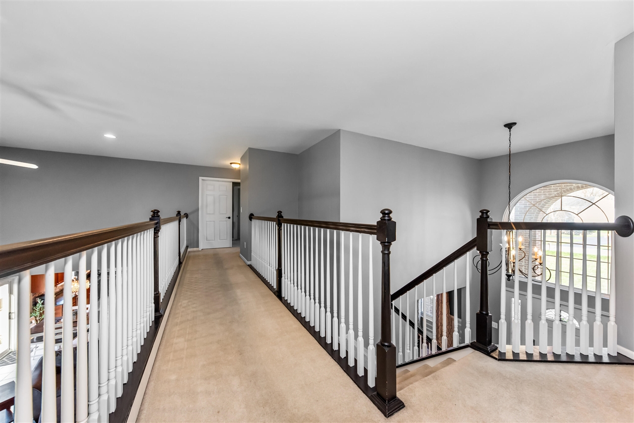 6801 N Meadows Way, Dexter, MI, 48130-8635