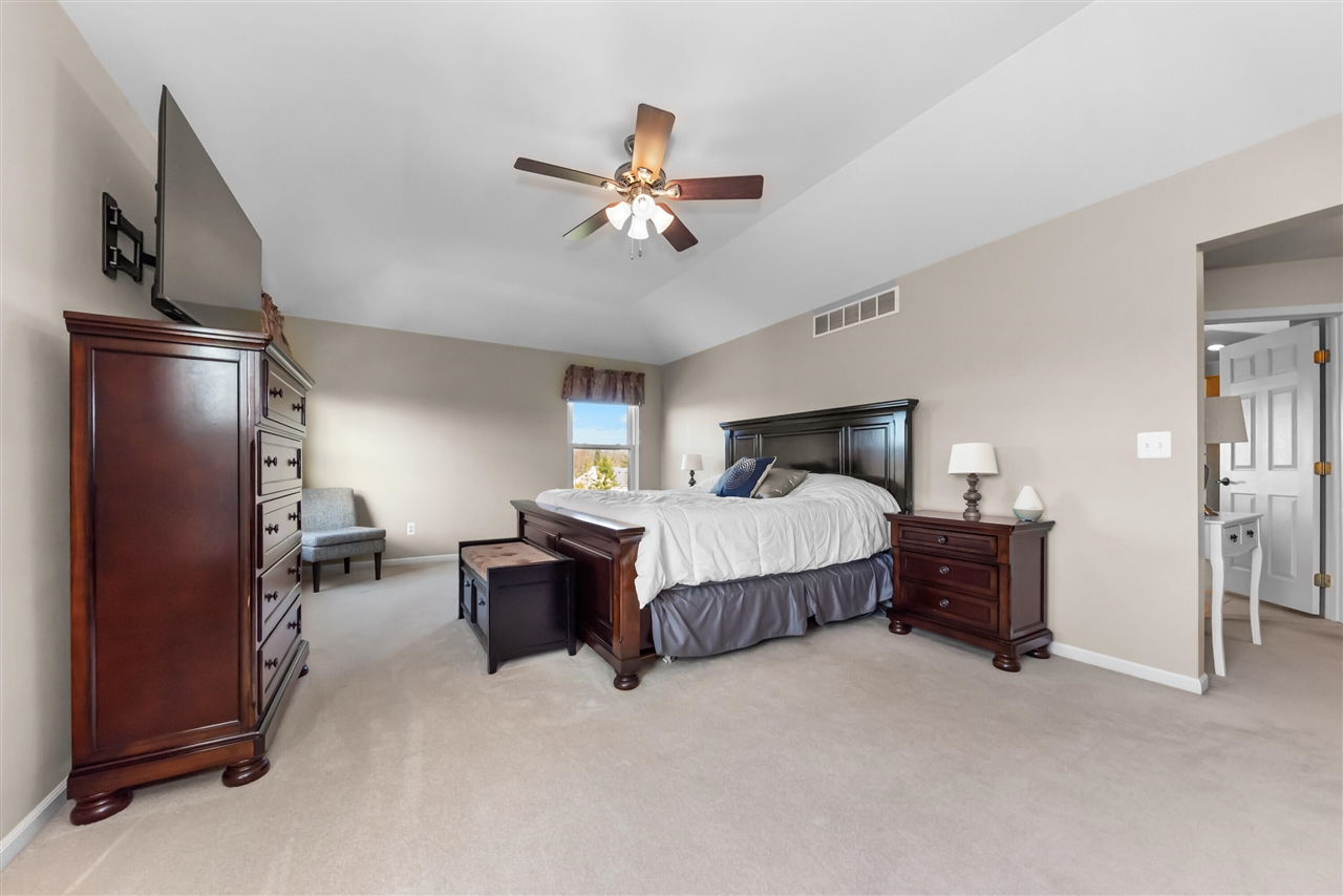 6801 N Meadows Way, Dexter, MI, 48130-8635