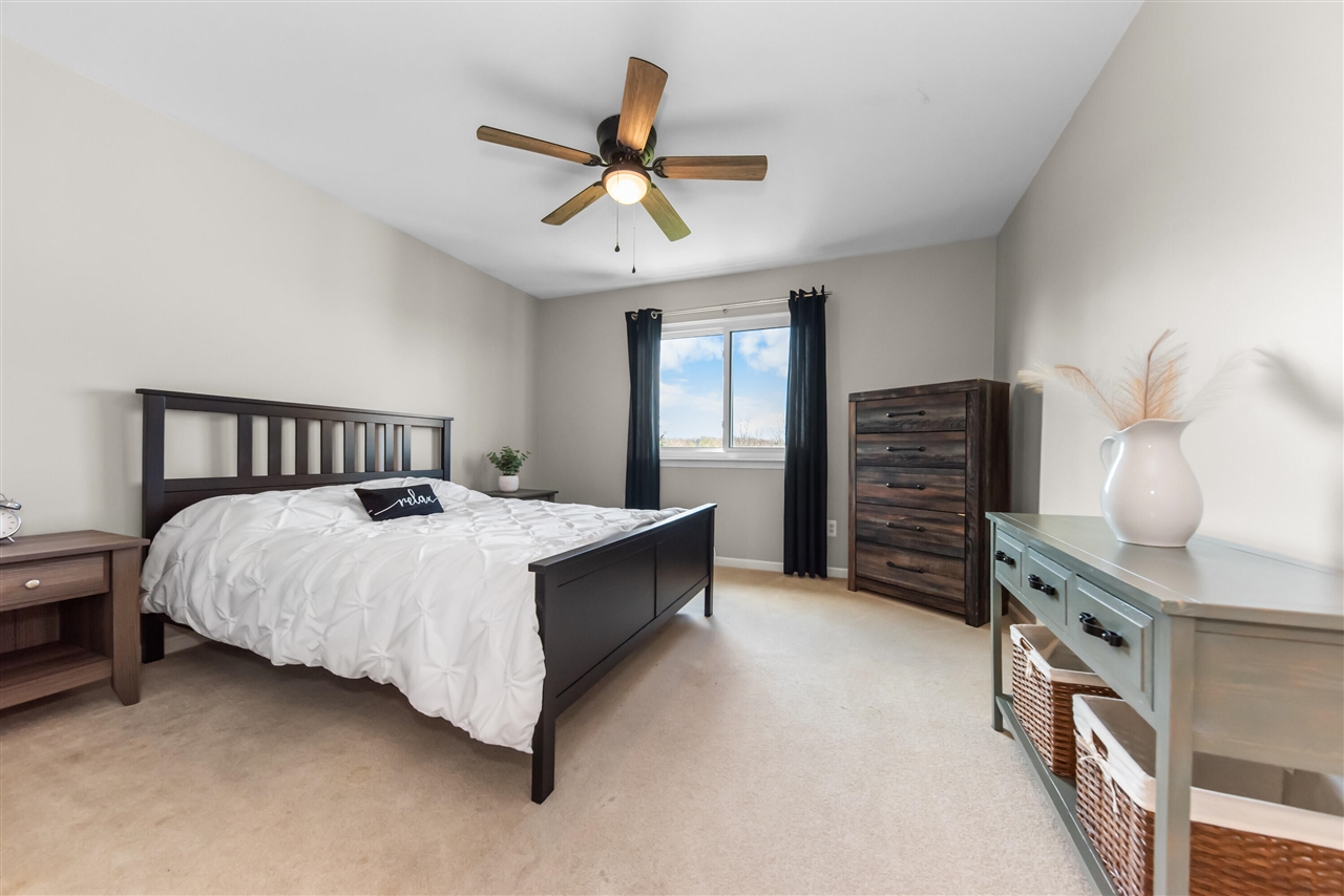 6801 N Meadows Way, Dexter, MI, 48130-8635