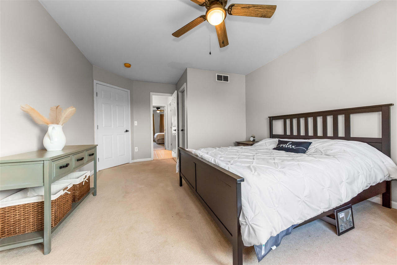 6801 N Meadows Way, Dexter, MI, 48130-8635