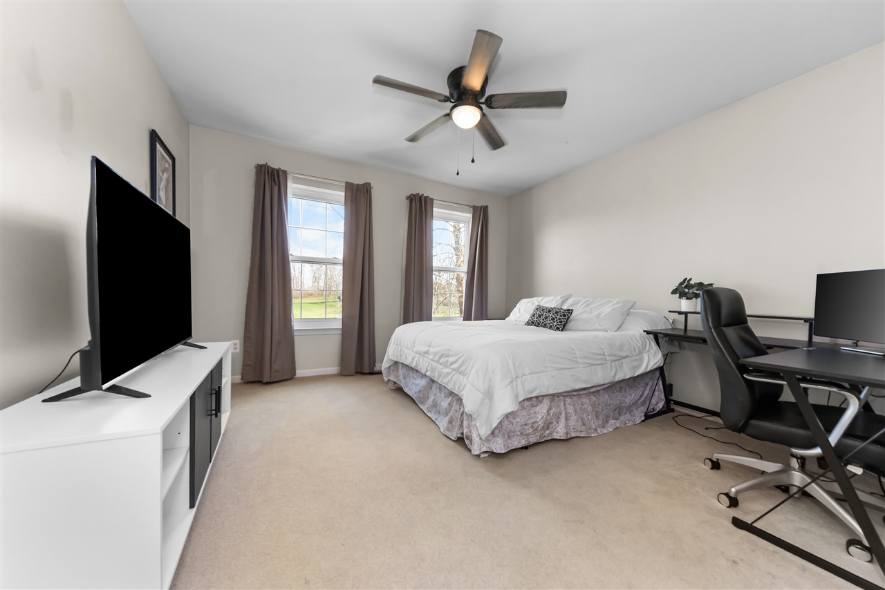 6801 N Meadows Way, Dexter, MI, 48130-8635