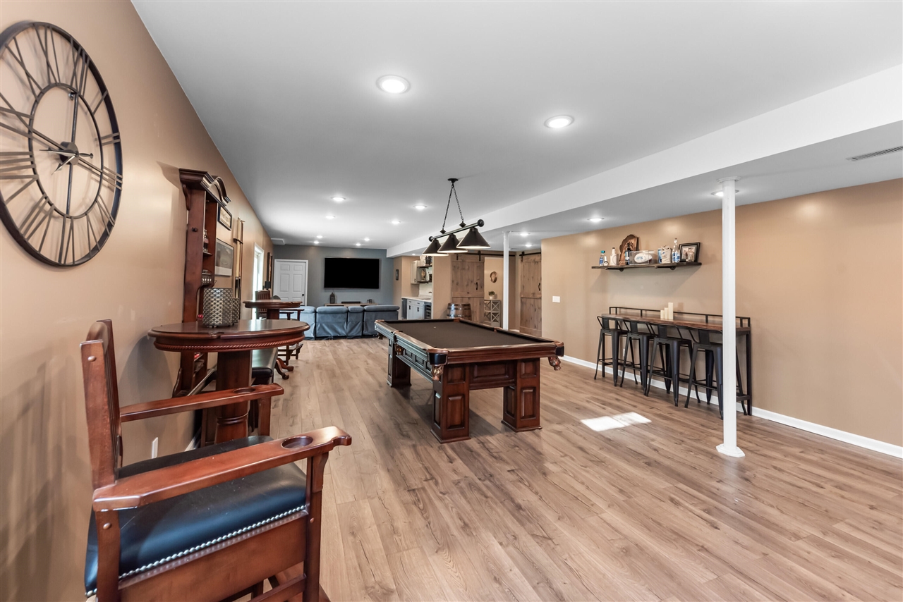 6801 N Meadows Way, Dexter, MI, 48130-8635