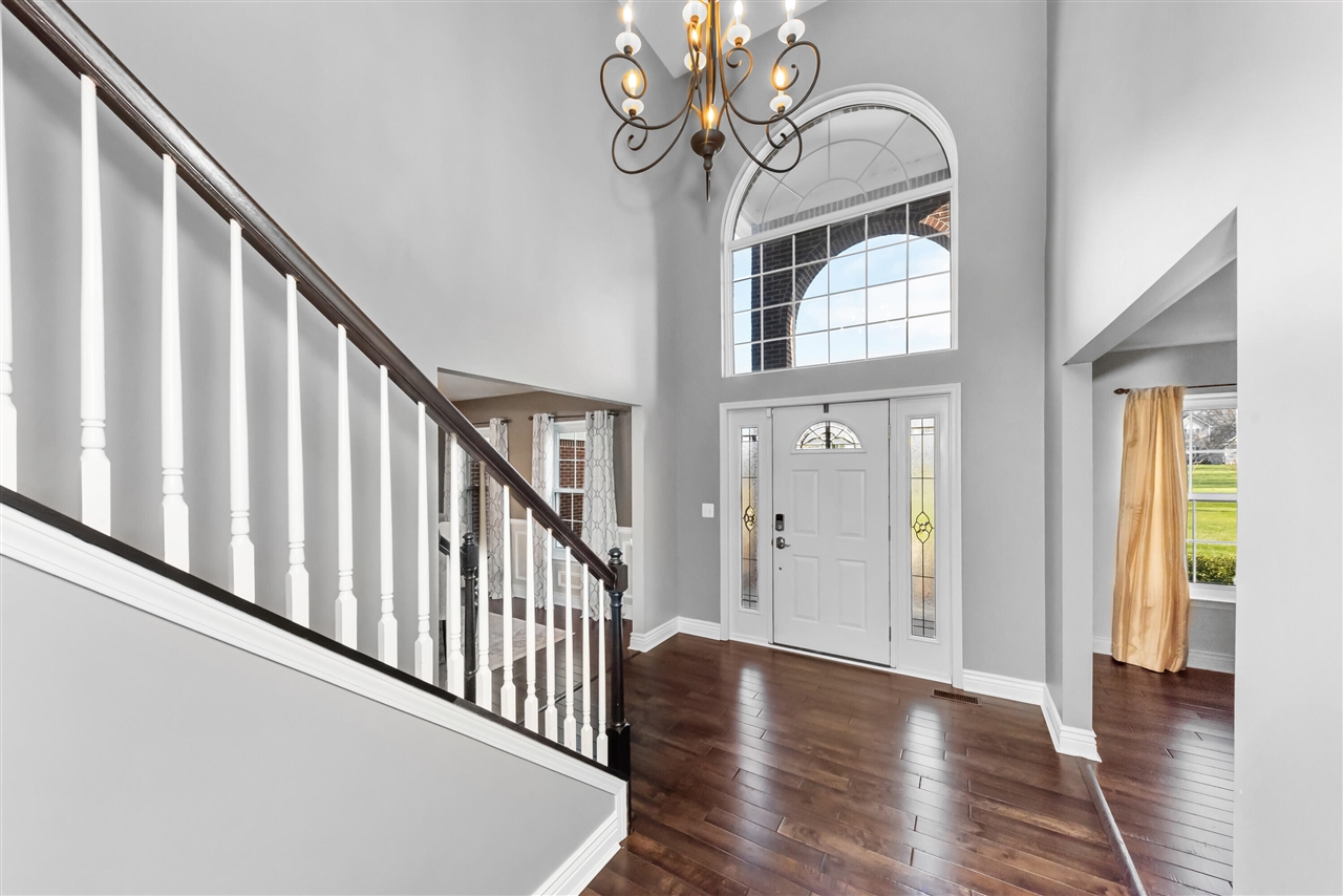 6801 N Meadows Way, Dexter, MI, 48130-8635