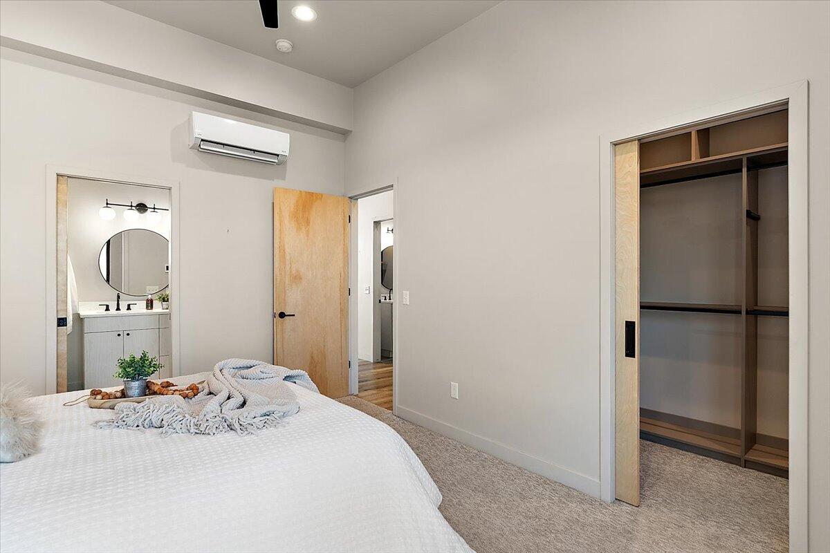 220 King Street UNIT&nbsp;10, Lowell, MI, 49331-1466