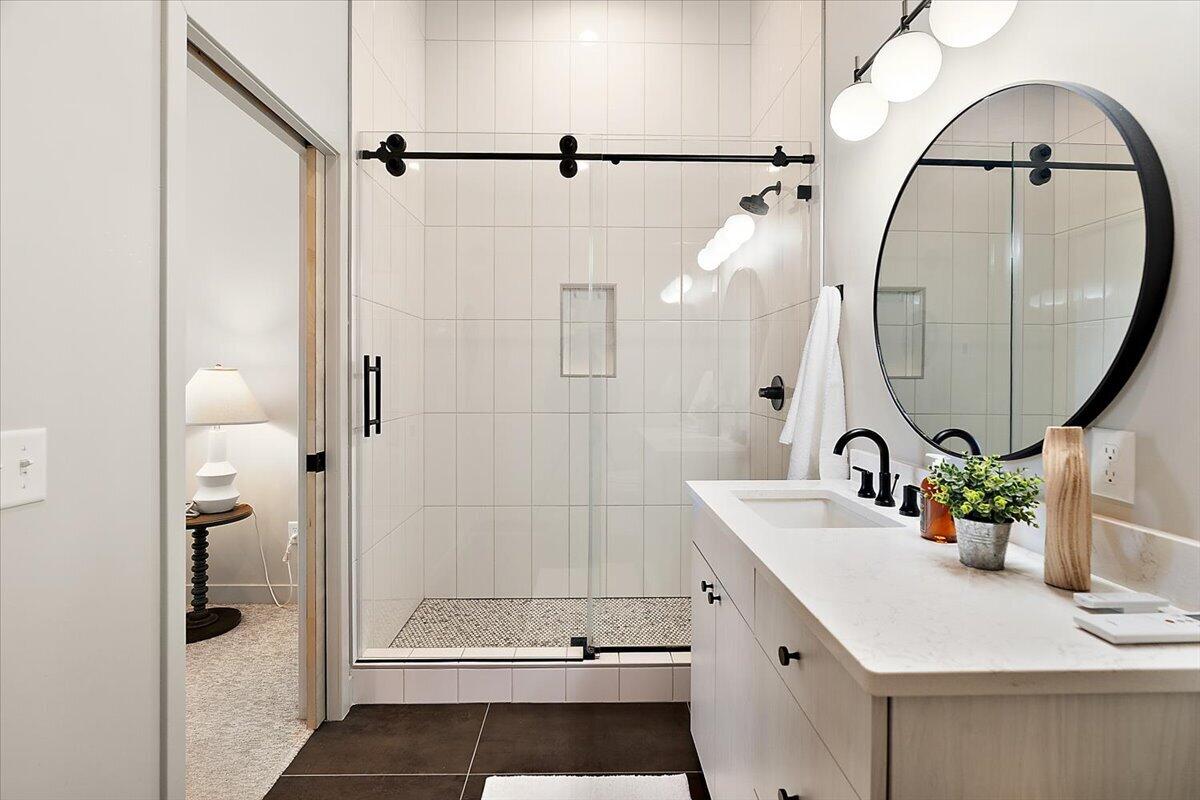 220 King Street UNIT&nbsp;10, Lowell, MI, 49331-1466