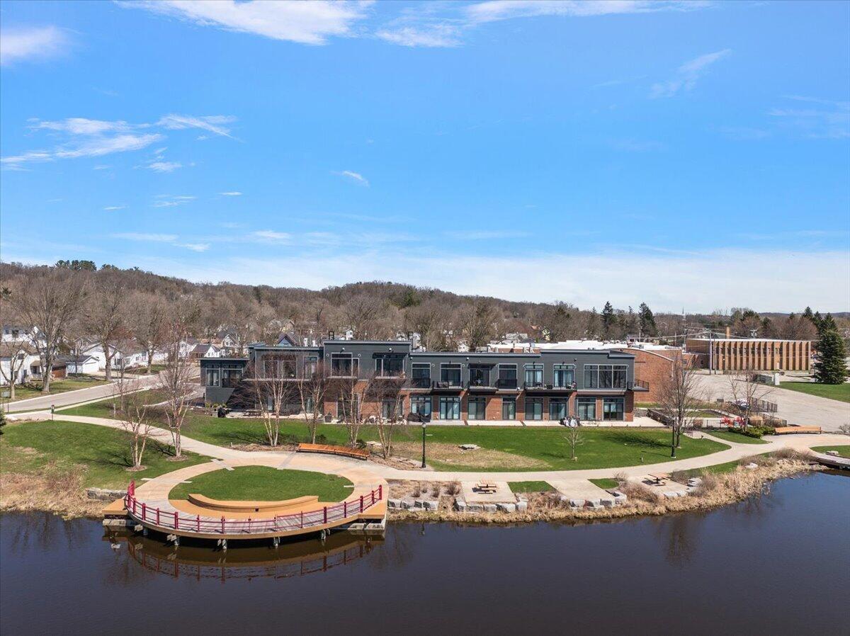 220 King Street UNIT&nbsp;10, Lowell, MI, 49331-1466