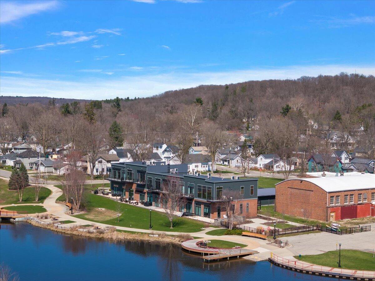 220 King Street UNIT&nbsp;10, Lowell, MI, 49331-1466