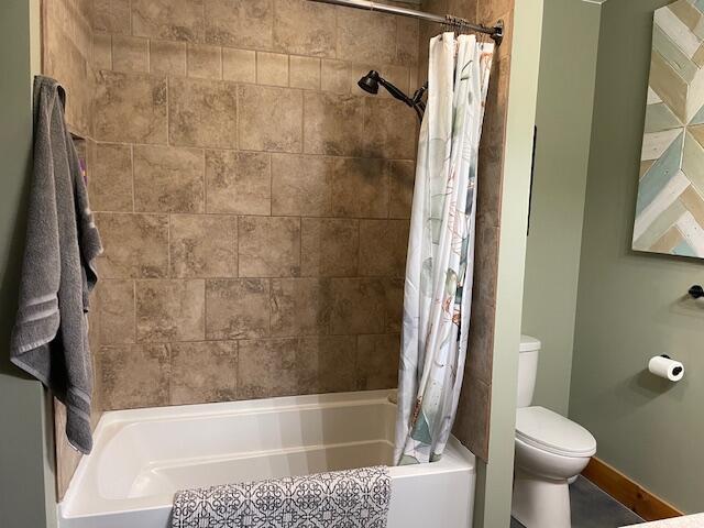 6523 Clinton Trail, Clarksville, MI, 48815