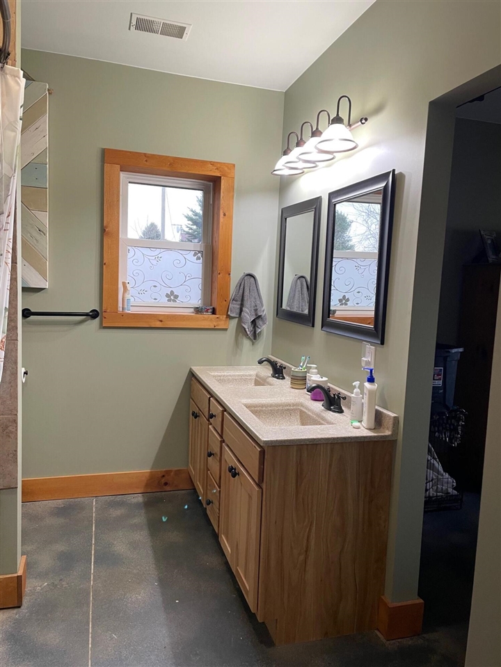 6523 Clinton Trail, Clarksville, MI, 48815