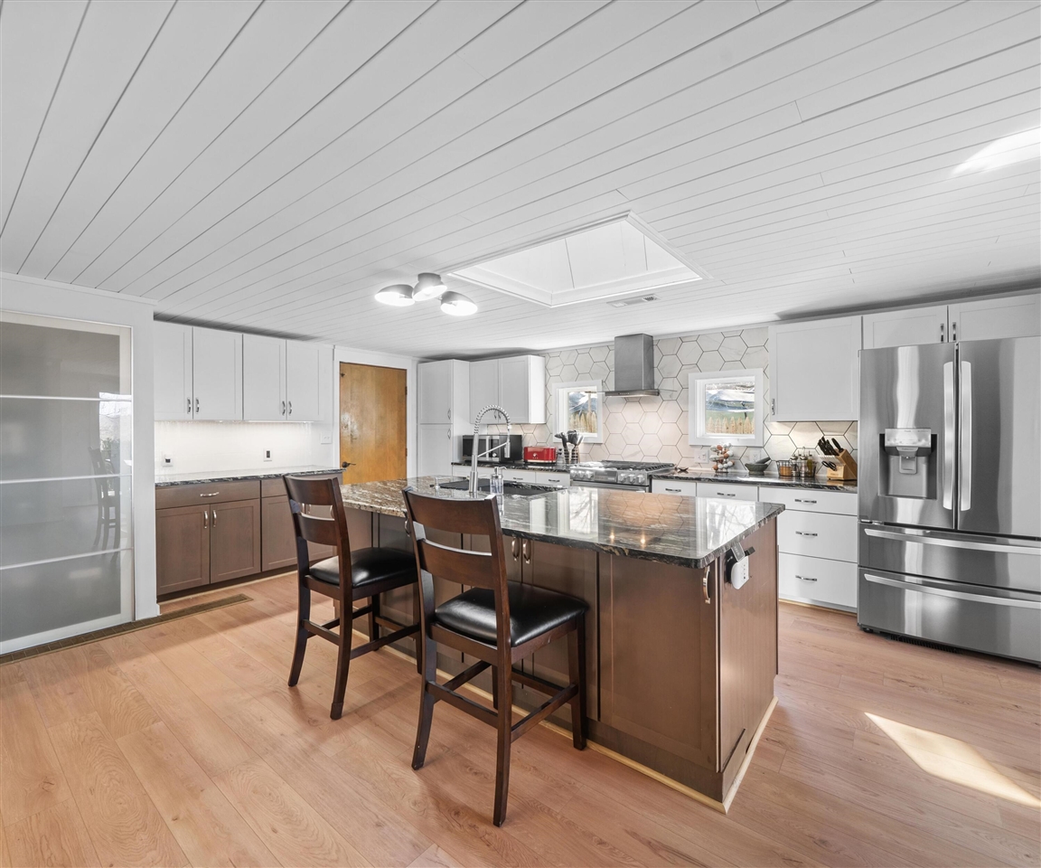 1276 N Huron River Drive, Ypsilanti, MI, 48197-2301