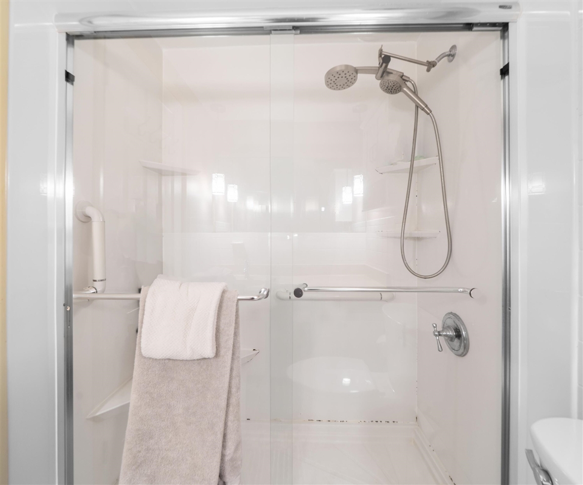 1276 N Huron River Drive, Ypsilanti, MI, 48197-2301