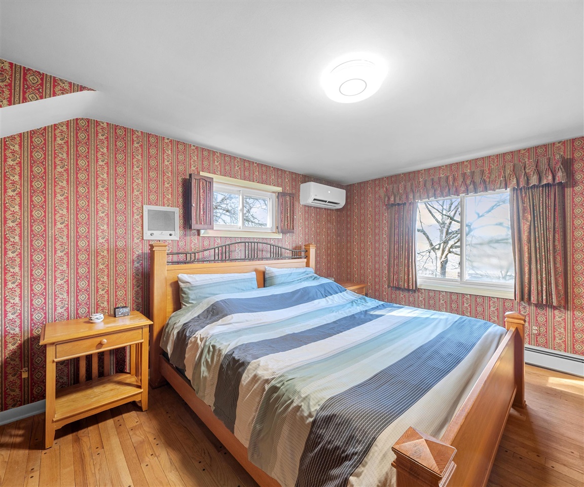 1276 N Huron River Drive, Ypsilanti, MI, 48197-2301