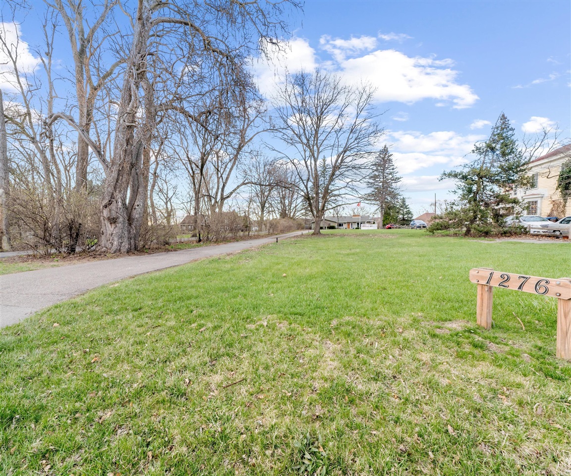 1276 N Huron River Drive, Ypsilanti, MI, 48197-2301