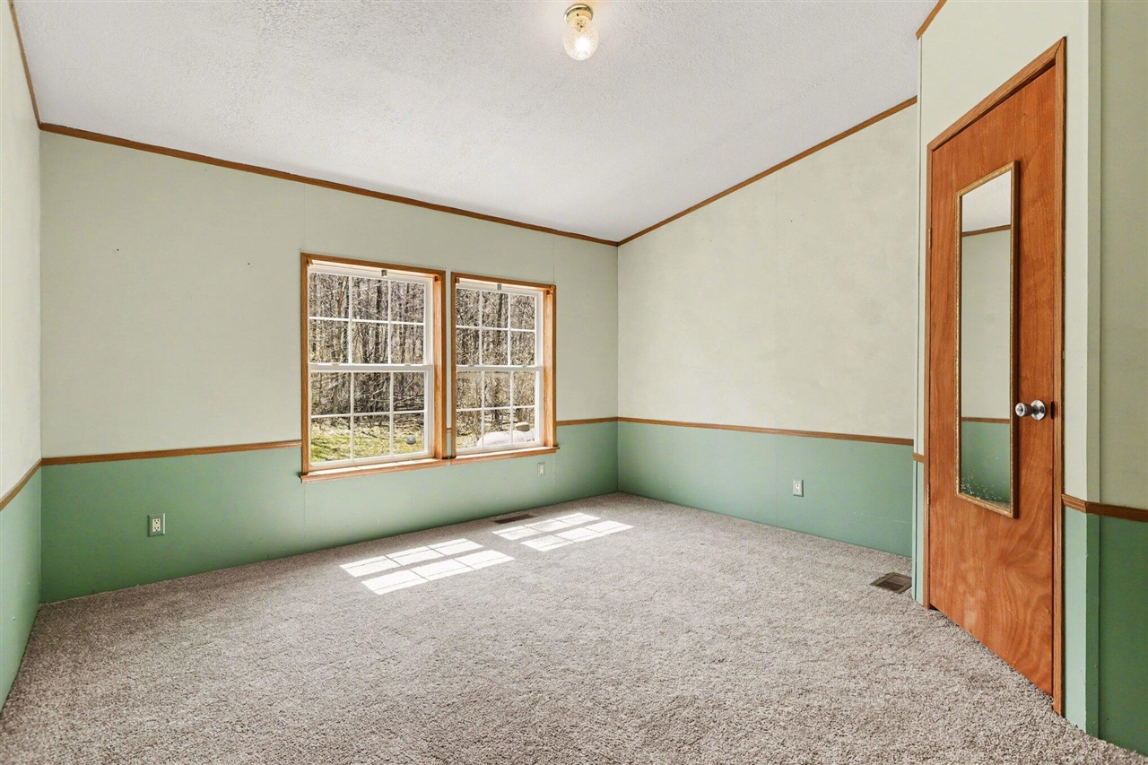 6326 N 7th Street, Kalamazoo, MI, 49009-8869