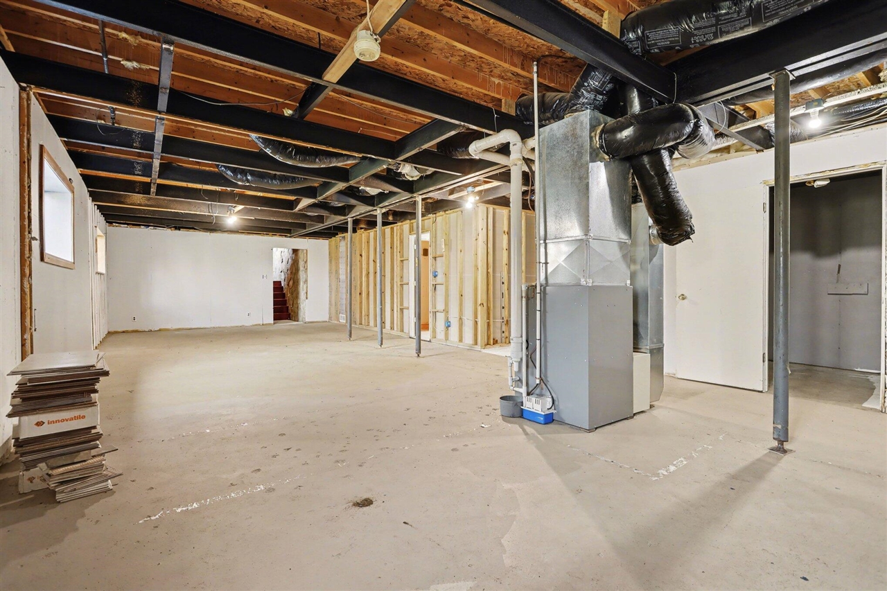 6326 N 7th Street, Kalamazoo, MI, 49009-8869