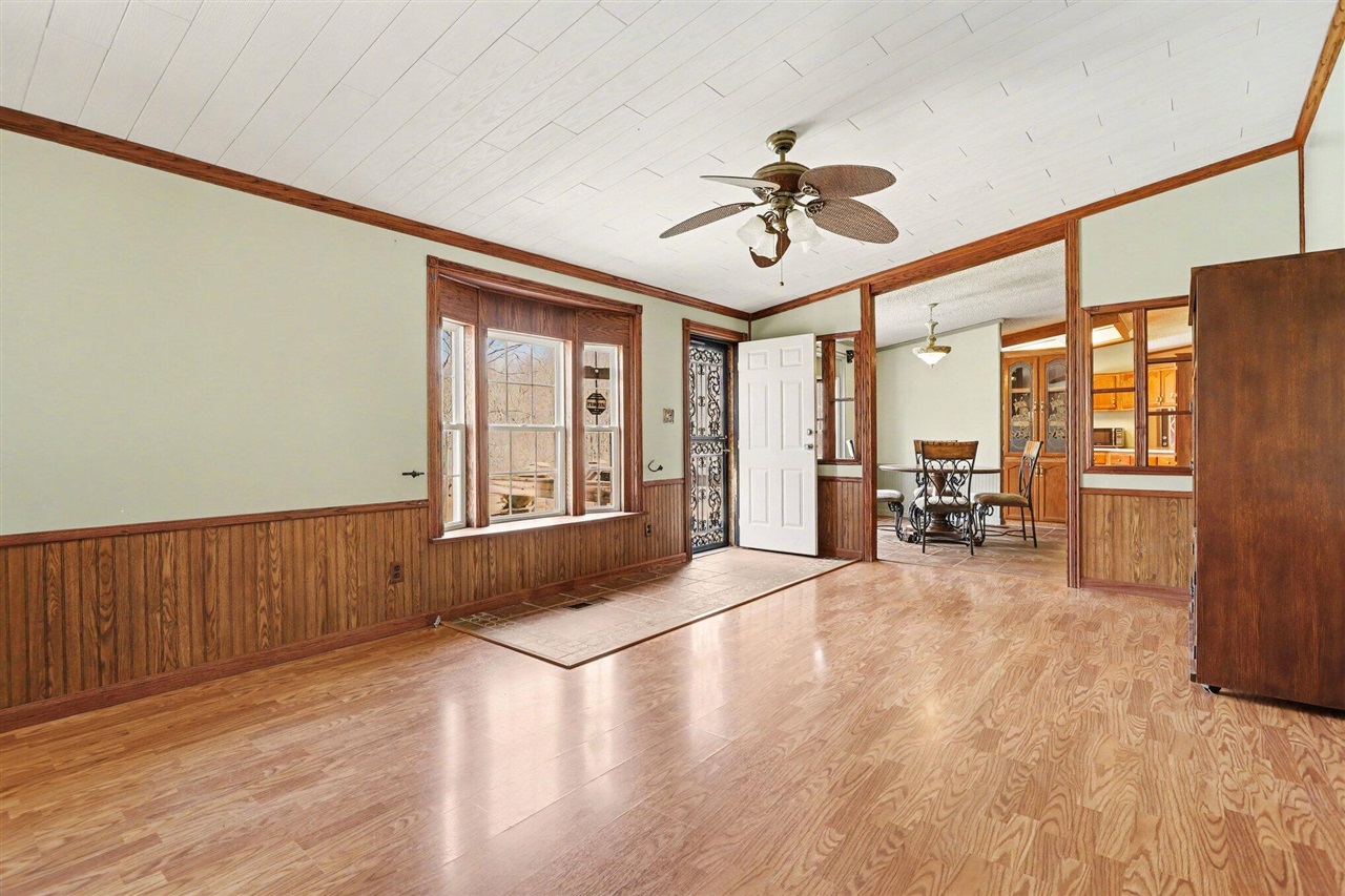 6326 N 7th Street, Kalamazoo, MI, 49009-8869