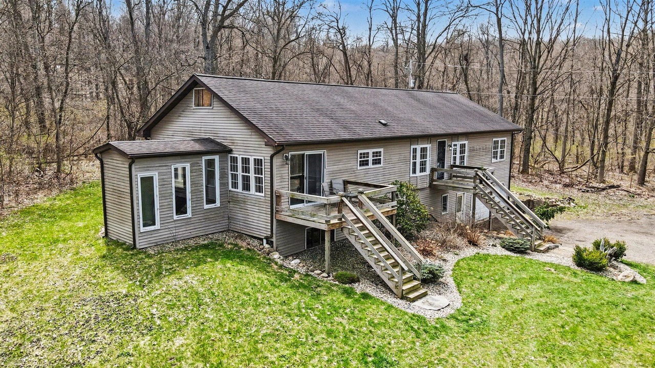 6326 N 7th Street, Kalamazoo, MI, 49009-8869