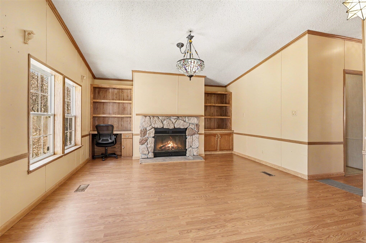 6326 N 7th Street, Kalamazoo, MI, 49009-8869