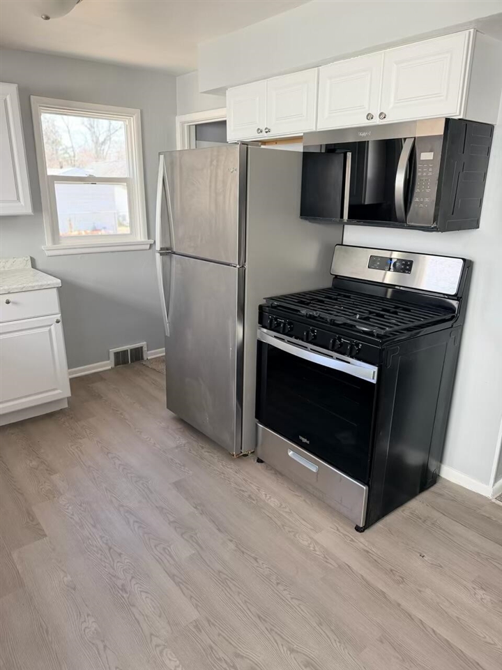 3208 9th Street, Muskegon, MI, 49444-2825