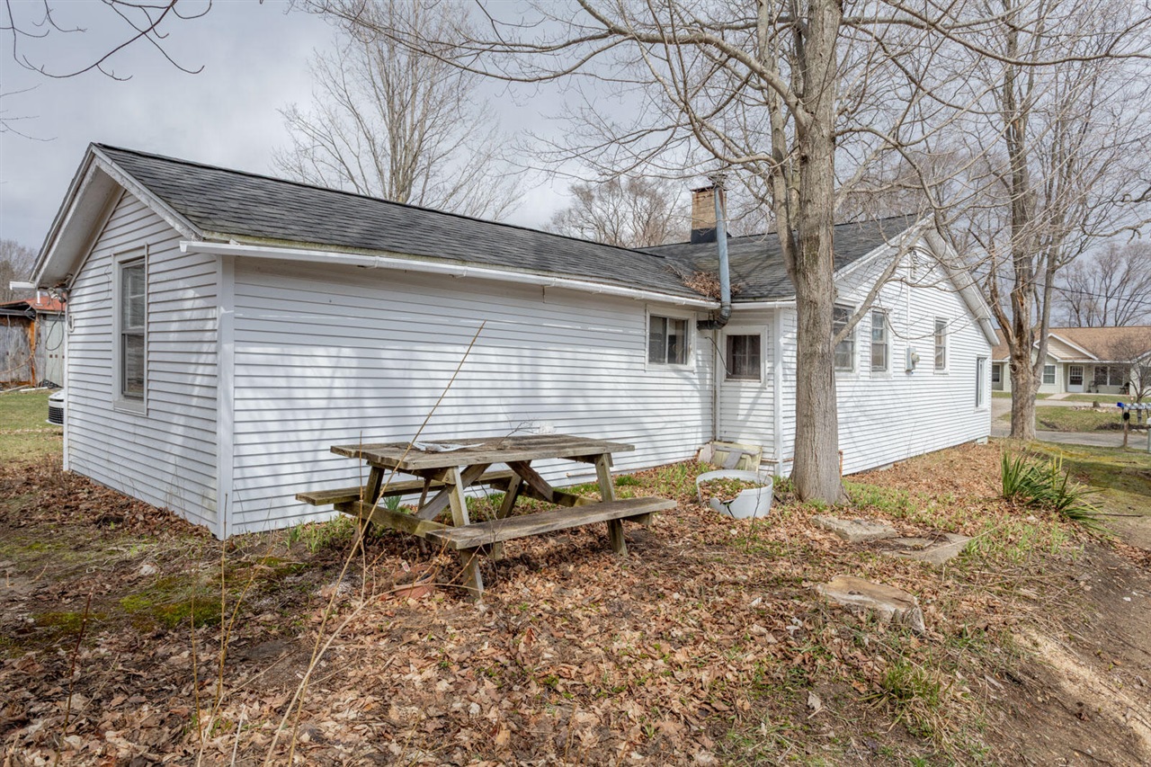 260 S Scott Street, Morley, MI, 49336-9238