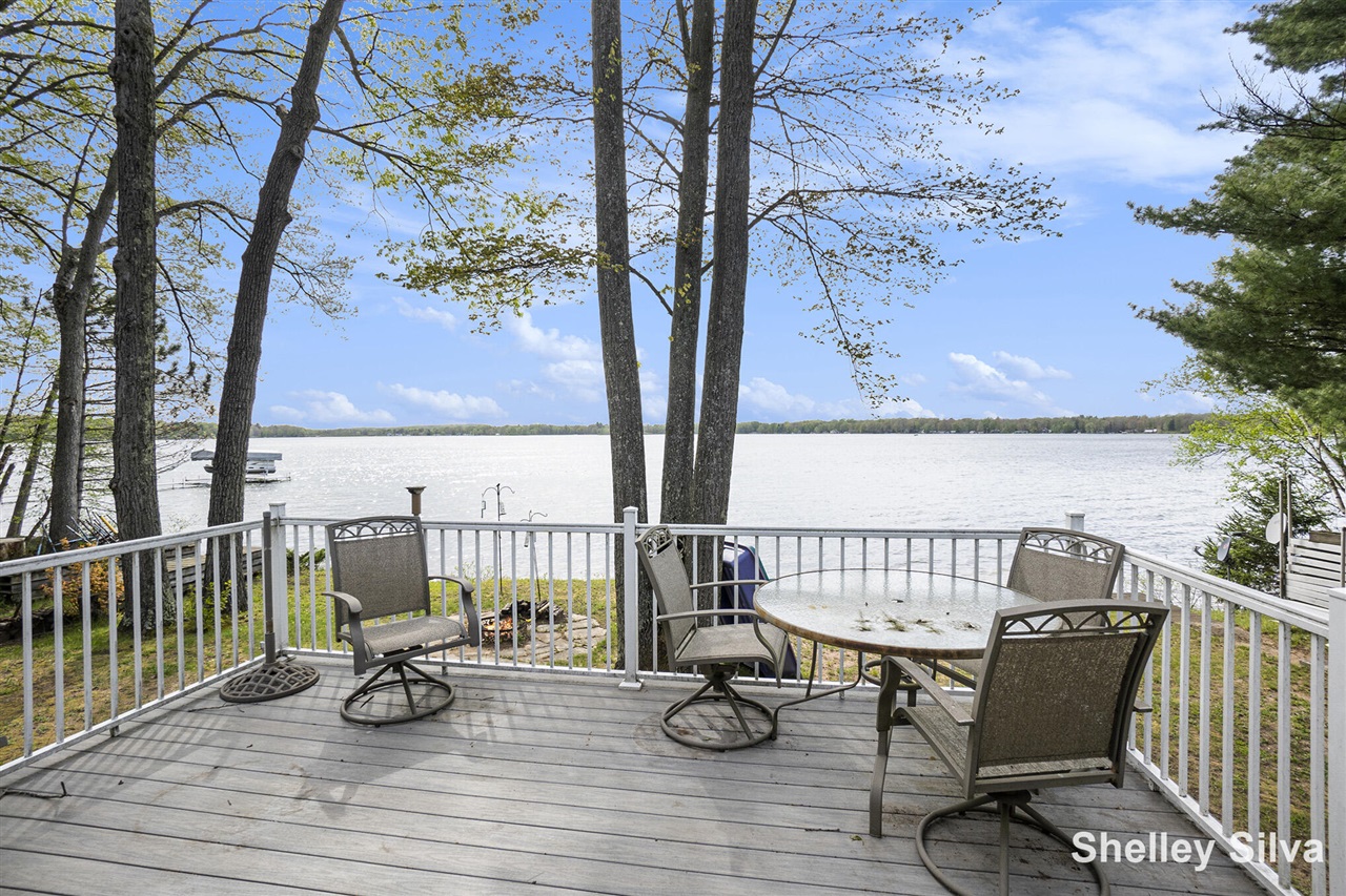 2496 Wolf Lake Drive, Baldwin, MI, 49304-8698