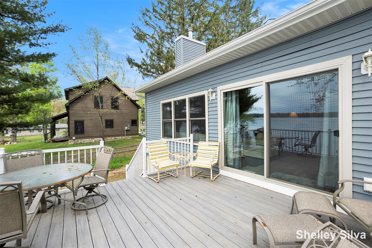 2496 Wolf Lake Drive, Baldwin, MI, 49304-8698