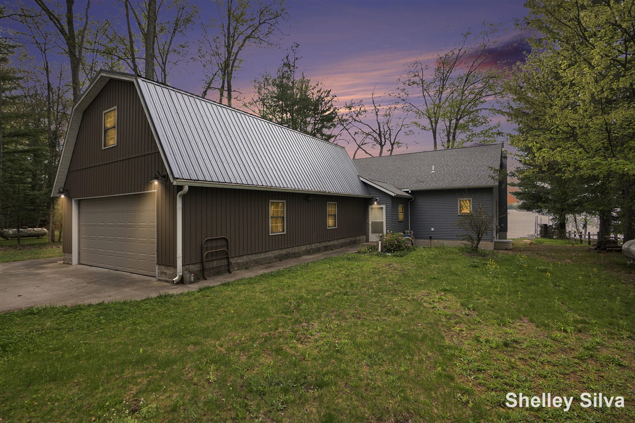 2496 Wolf Lake Drive, Baldwin, MI, 49304-8698