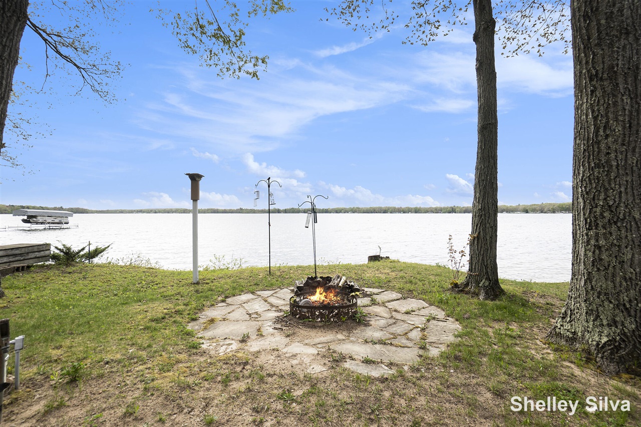 2496 Wolf Lake Drive, Baldwin, MI, 49304-8698