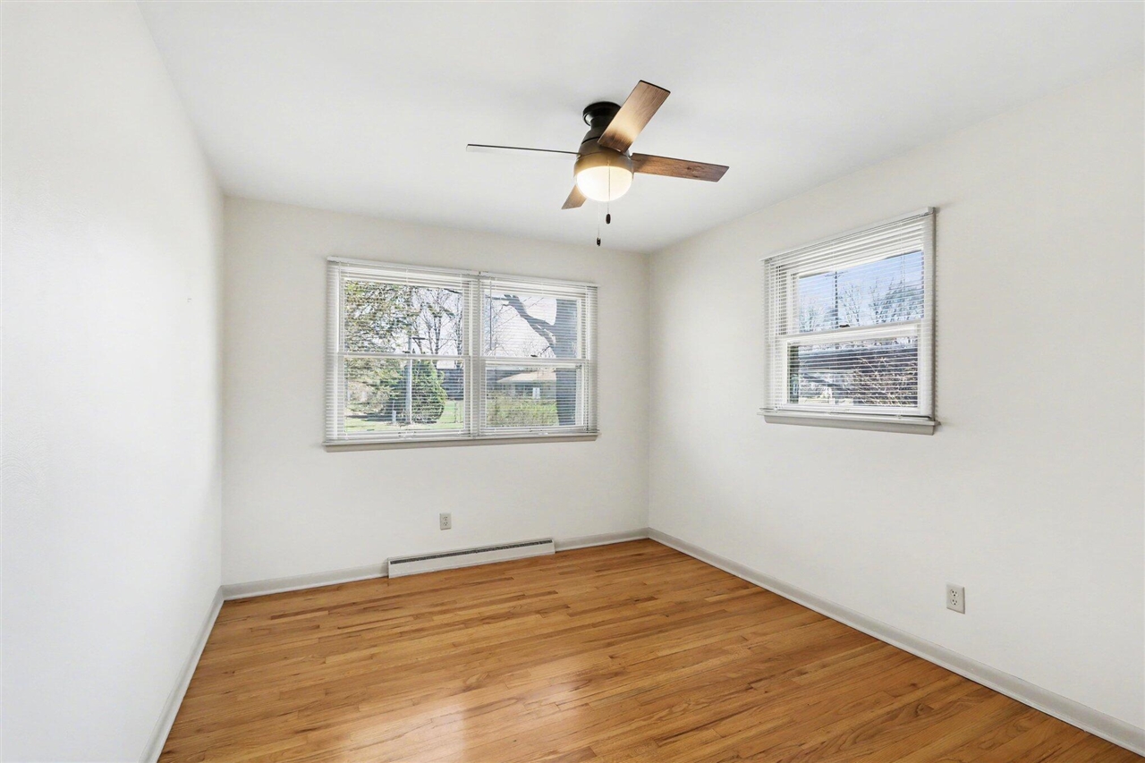 521 Gorham Lane, Kalamazoo, MI, 49006-2705