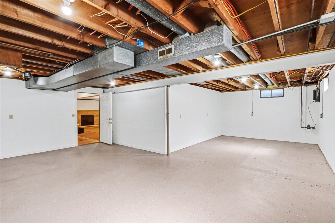 521 Gorham Lane, Kalamazoo, MI, 49006-2705