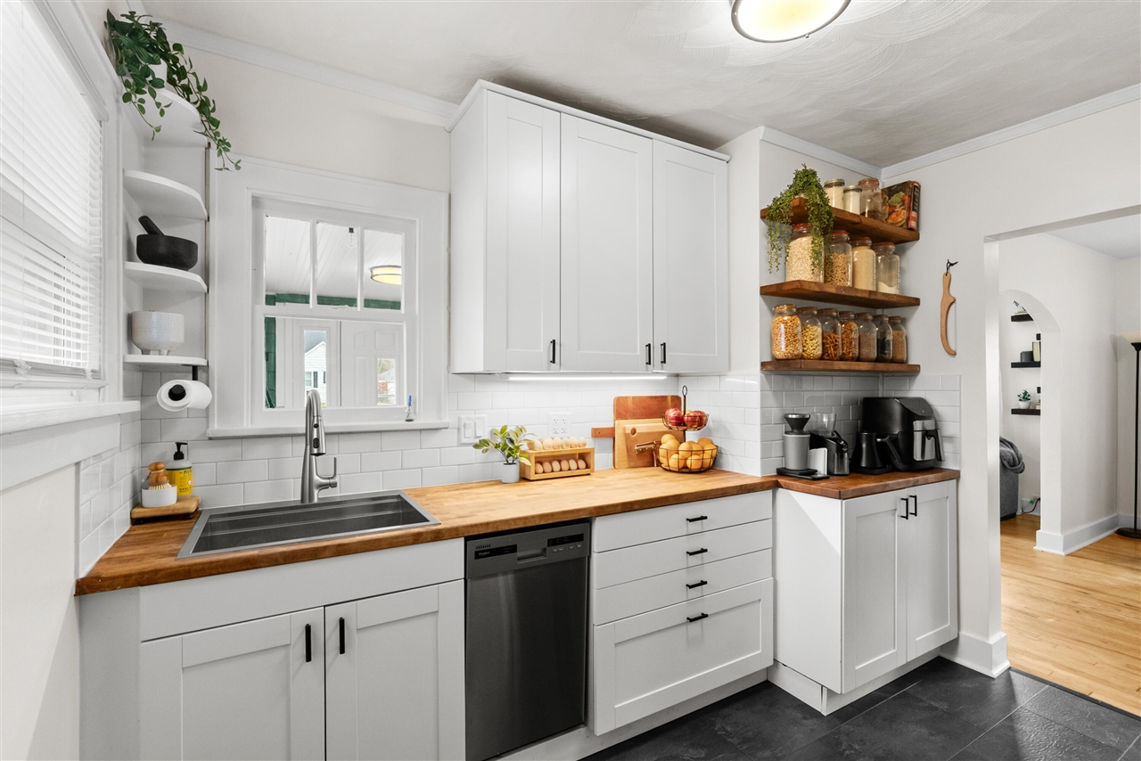 2022 Royce Avenue, Kalamazoo, MI, 49001