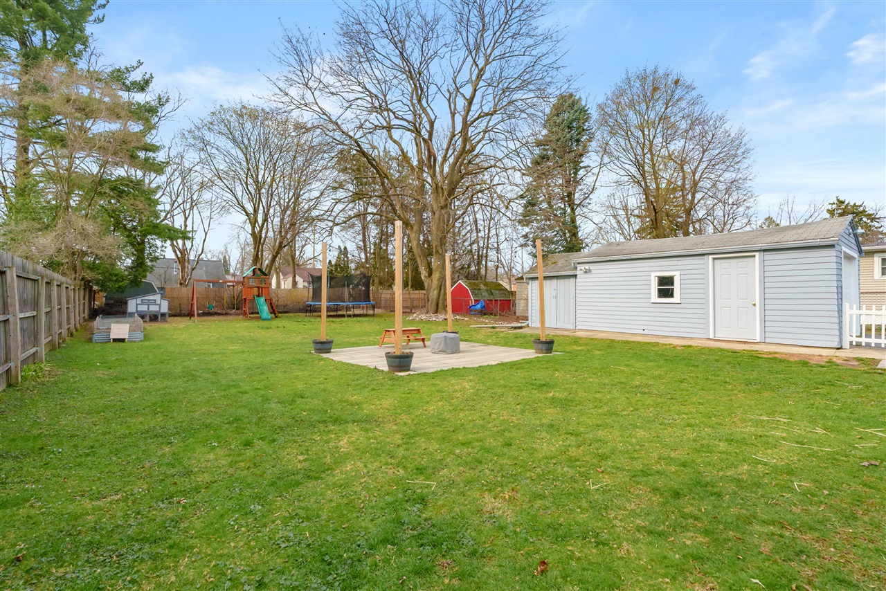 2022 Royce Avenue, Kalamazoo, MI, 49001