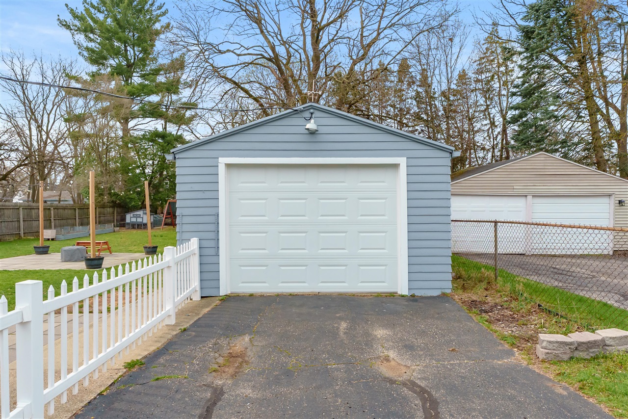 2022 Royce Avenue, Kalamazoo, MI, 49001