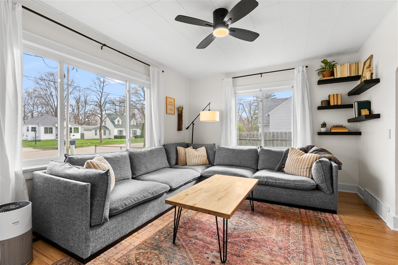 2022 Royce Avenue, Kalamazoo, MI, 49001